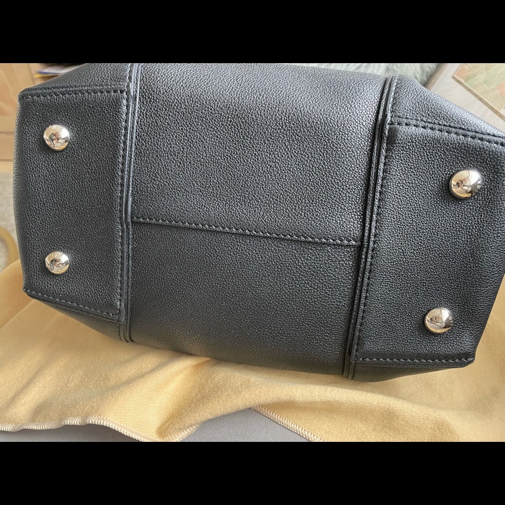 Louis Vuitton black leather top handle bag - Picture 9 of 13